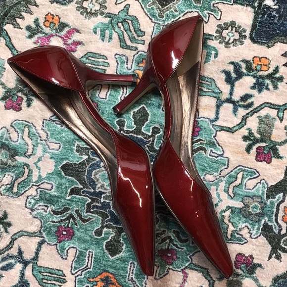 Anne Klein ‘Christa’ Burgundy Patent Leather Point Toe D’Orsay Heels Sz 10 - Picture 6 of 11